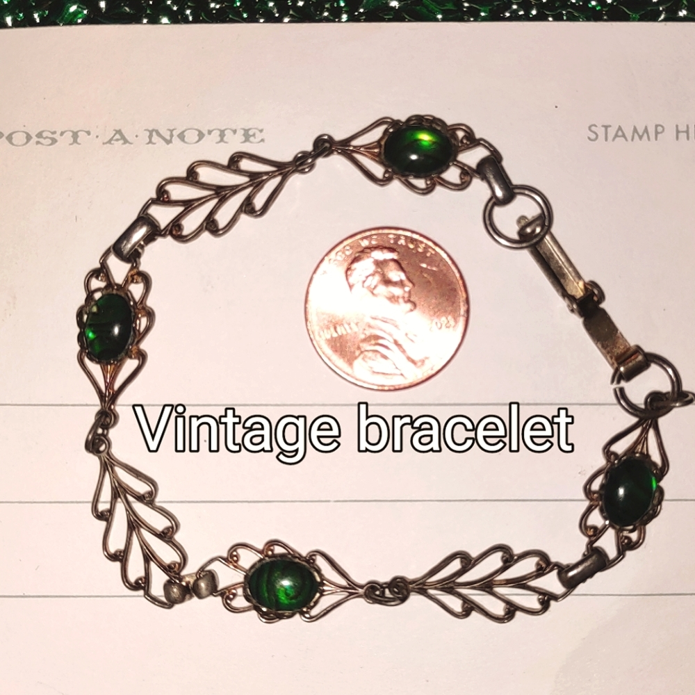 Green Abalone Vintage Bracelet - Picture 8 of 16